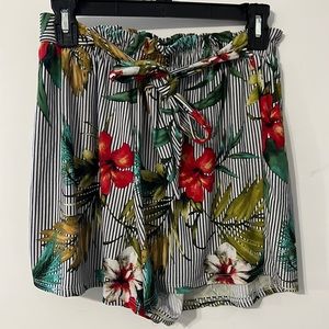 Fun shorts with flower and stripes prints